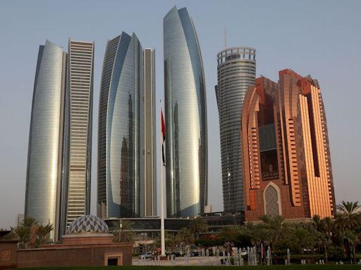 Abu Dhabi’s Biggest Fund Hires Ex-JD Executive in China