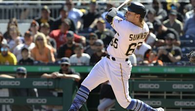 Pirates option slumping Suwinski to minors