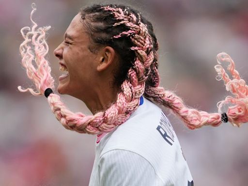 Watch 'Magic' Trinity Rodman Stun Japan In U.S.'s Olympic Soccer Win