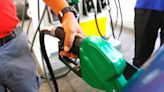 Impuesto específico a los combustibles: ¿Cuánto piden que disminuya y qué dice el gobierno sobre la iniciativa?