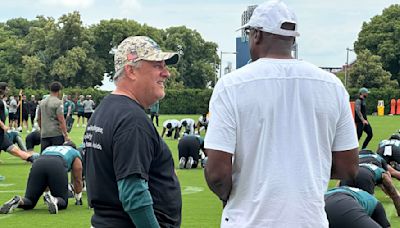 Eagles Minicamp Day 3 Observations: School’s Out, Offensive Splash, And Coaches Pay