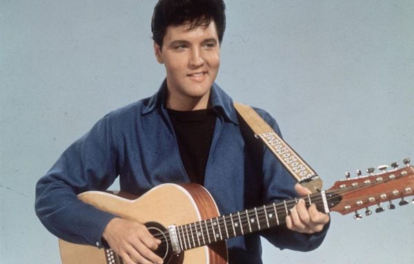 Elvis Presley Appears On Three Billboard Charts This Week…And He’s Climbing On All Of Them