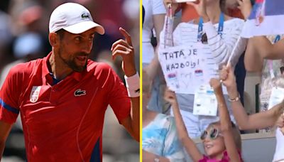 Novak Djokovic's daughter holds up adorable sign during Olympics final