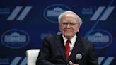 How Crazy Would It Be If Warren Buffett Bought Boeing?