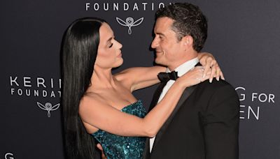 Orlando Bloom gushes with love for Katy Perry at VMAs