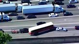 Gran persecución policial en Atlanta: un hombre secuestra un autobús con 17 pasajeros a punta de pistola