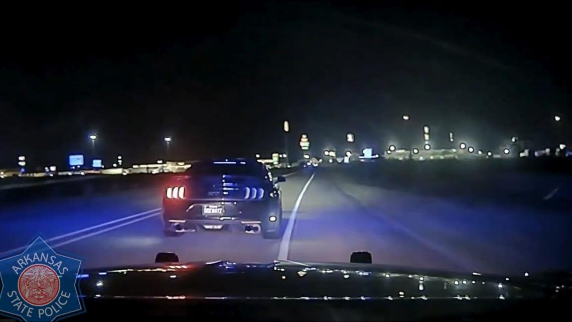 WATCH: Mustang leads Arkansas State Police on chase through West Memphis