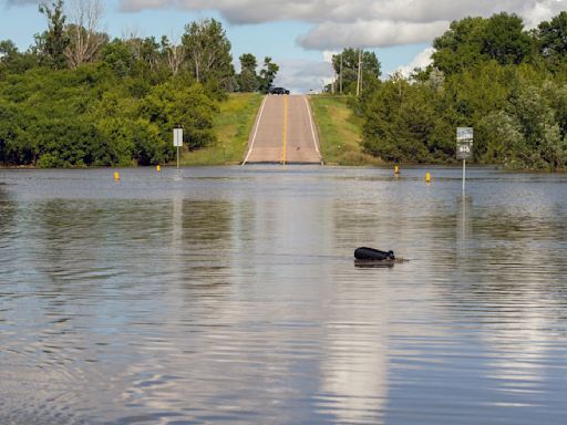 What’s causing the devastating flooding in the Midwest?