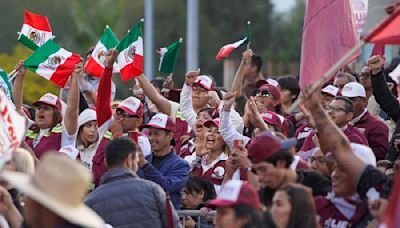 México está en medio de una temporada electoral como ninguna y los votantes en San Diego ayudarán a hacer historia