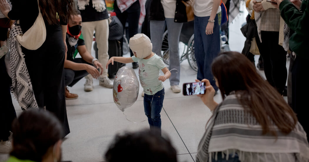 4 Children From Gaza Arrive in U.S. for Medical Treatment