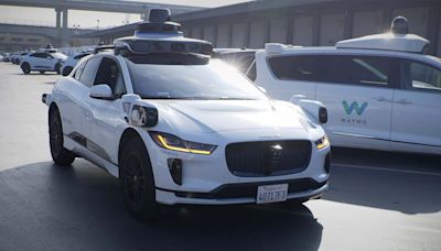 Watch a Waymo Driverless Car Speed Down a Freeway - Video