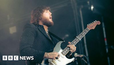 Fans enjoy James Arthur at A Perfect Day concert in Northampton