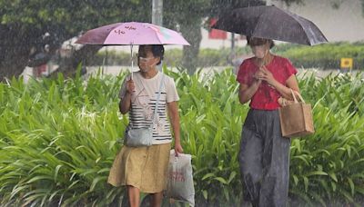 氣象預報》雷雨炸半個台灣！2波鋒面接力這天「驟降10度」，未來一周天氣出爐-風傳媒