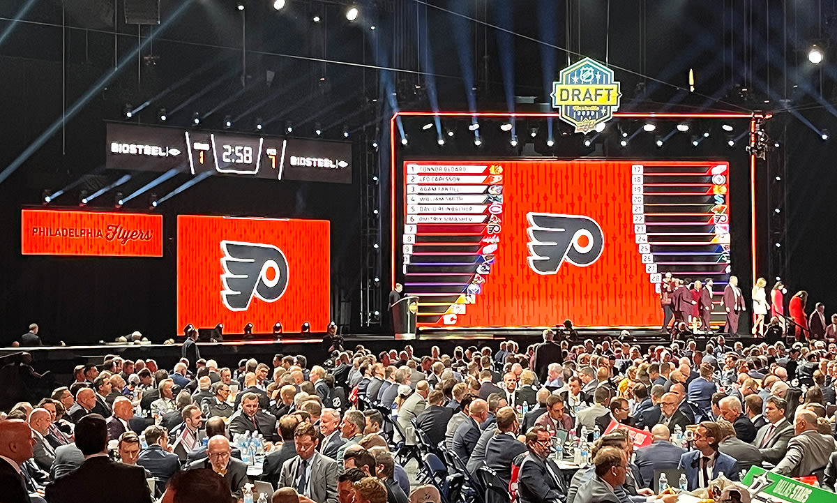 Flyers stay put after NHL draft lottery; West team grabs No. 1 pick