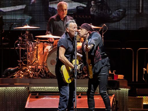 Bruce Springsteen headlines Sea.Hear.Now Festival in Asbury Park, N.J. this weekend. Here's the schedule, more