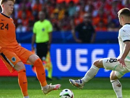 Áustria vence Holanda e termina em 1º no Grupo D da Eurocopa