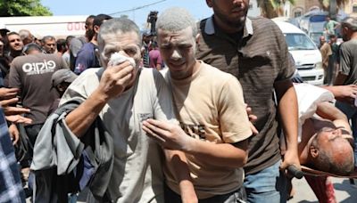 At least 30 killed in Israeli airstrike on school shelter in central Gaza, Palestinian officials say | CBC News