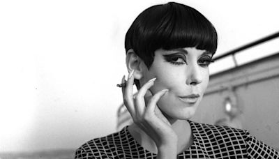 Peggy Moffitt, modelo famosa por su traje de baño en topless, murió a los 86 años