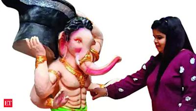 A six-pack on Ganesh is absolutely cool