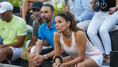 Actores y deportistas acuden a torneo de pádel benéfico con Eva Longoria como anfitriona