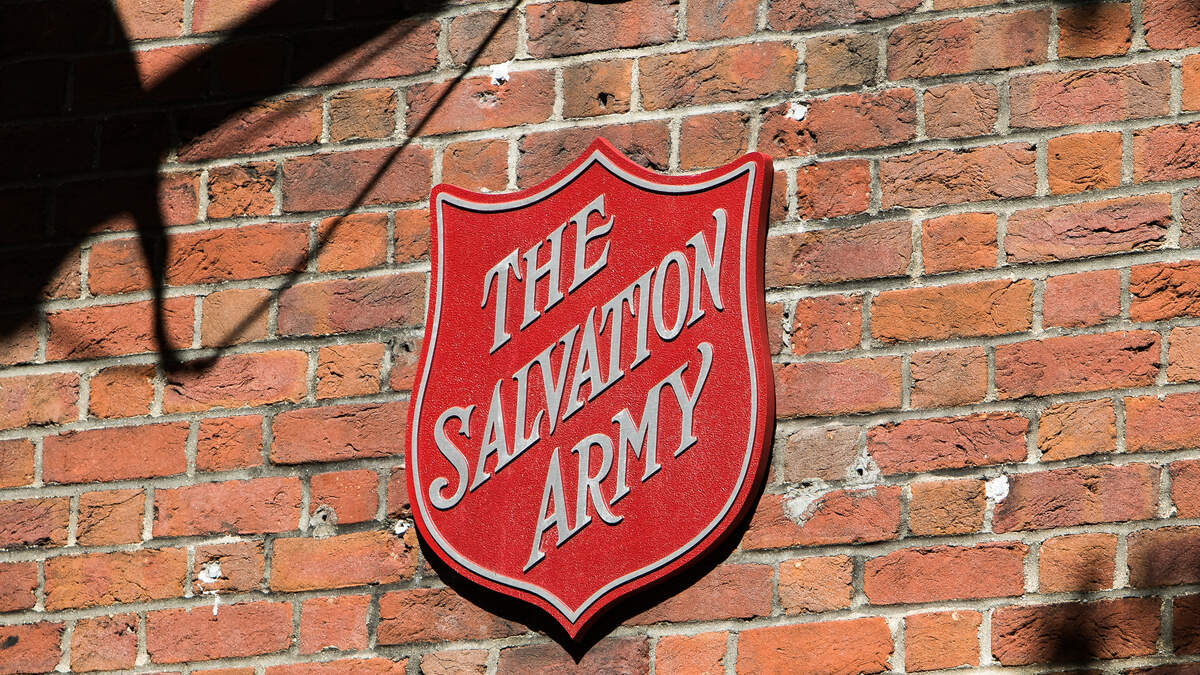 Salvation Army seeking donations of clothing, household goods | Newsradio WOOD 1300 and 106.9 FM | WOOD Radio Local News