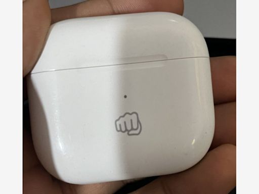 Want To Protect Apple Airpods From Theft? Delhi Man Shares Innovative Idea