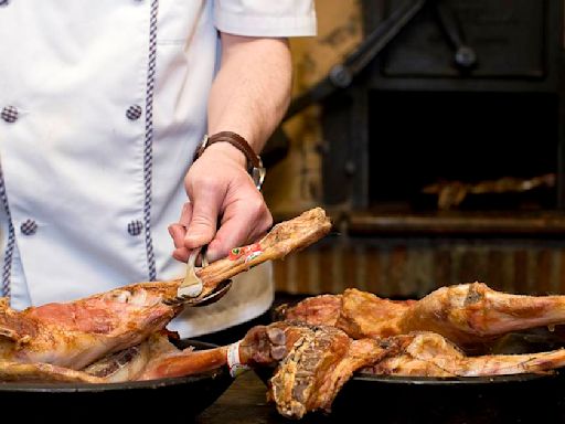 Después de las tapas, llega el rey: vuelven las Jornadas del Lechazo de Aranda