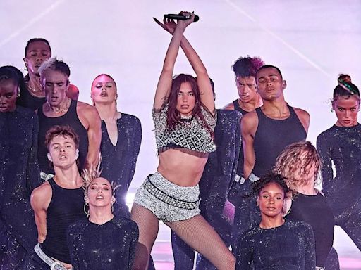 Los detalles del concierto de Dua Lipa en Madrid: las anécdotas, sus bailes más explosivos y los VIPs que no se lo han perdido