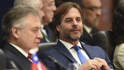 Presidente do Uruguai reclama da ausência de Milei na cúpula do Mercosul