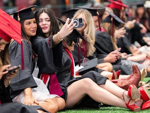 By the numbers: A look at spring 2024 graduates from the University of Alabama