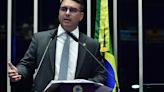 Caso 'Rachadinha': Flávio Bolsonaro se pronuncia sobre áudio e defende falas do pai