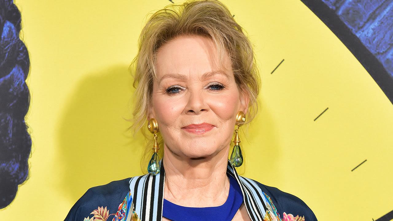 Jean Smart Reveals Hacks Director Went into Labor While Shooting the Show: 'Very Dedicated'