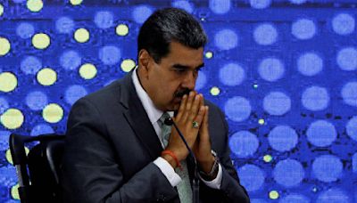 Nicolás Maduro promete ingreso mínimo de 130 dólares a trabajadores