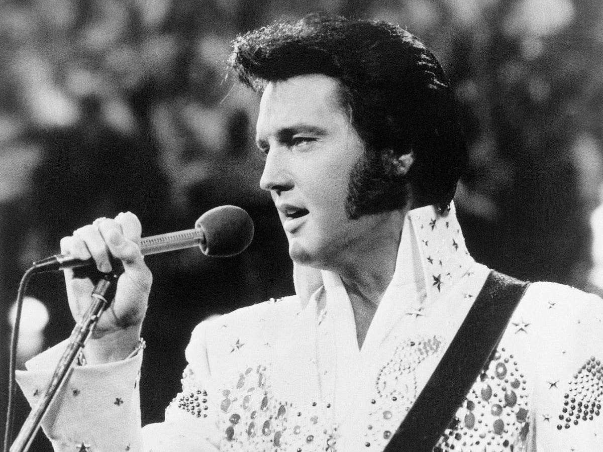 Elvis Presley Reaches A Remarkable Milestone On Billboard’s Albums Chart