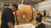 Oh my gourd! Mass. man’s gigantic pumpkin breaks Topsfield Fair record