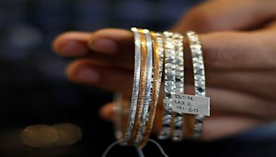 India's four-week platinum imports surpass 2023 total as gold shown as platinum