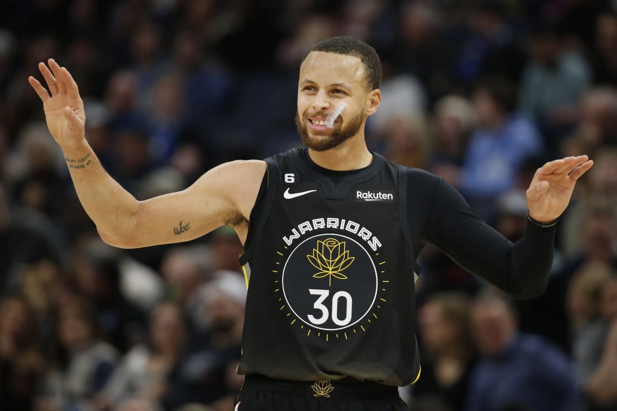 Warriors Pair Steph Curry With Kawhi Leonard In Wild Trade Proposal