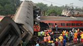 More than 260 killed and 900 injured in Indian train crash