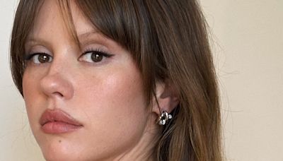 How To Achieve Perfect Curtain Bangs, According To 17 Celebrities