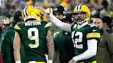 Packers quarterback Aaron Rodgers calls report about hand signals 'dumbest nothingburger article' this season