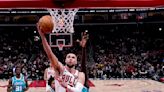 White anota 22 puntos; Bulls doblegan 104-91 a Hornets