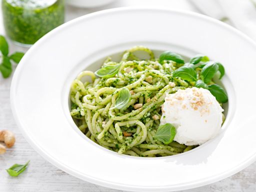 Pesto And Cottage Cheese Make For A Creamy, Easy Pasta Sauce