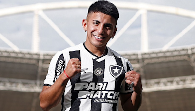 Botafogo contrata meia campeão do mundo pela Argentina