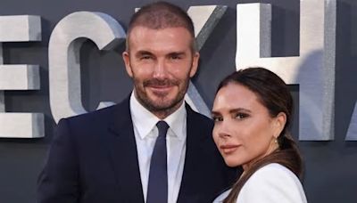 "Devi essere orgogliosa". David Beckham e gli auguri alla moglie Victoria per i suoi 50 anni