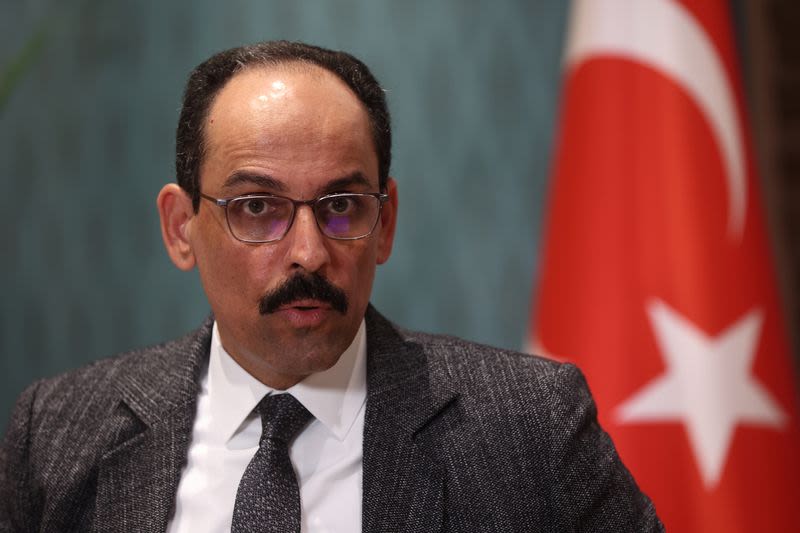 Turkey spy chief meets members of Hamas political bureau in Ankara, TRT reports