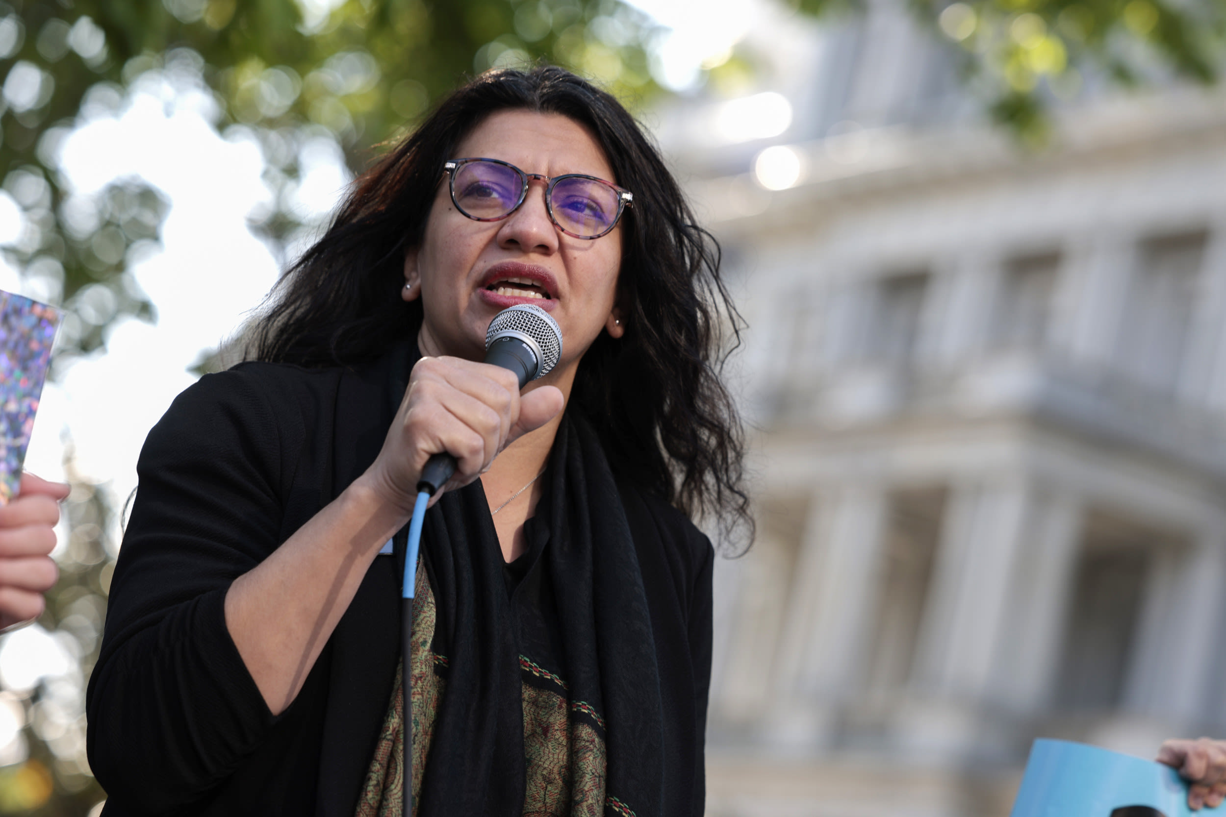 Rashida Tlaib pressures Biden to give Israel a "red line"