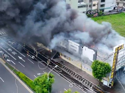 台南永康五金行沖天大火 緊急灌救1小時撲滅