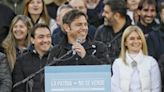 Kicillof firmó “un pacto con el pueblo” en un acto con su militancia y cruzó a Milei: “El Presidente mintió”