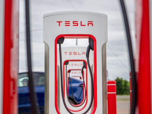 Tesla shares drop nearly 6% after Musk cuts about 500 jobs in Supercharger team