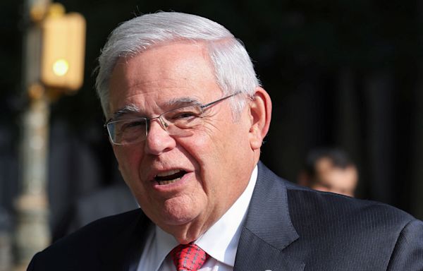 A ‘preposterous’ defense, prosecutor in Bob Menendez trial concludes